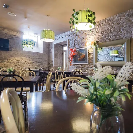 Alda Avenida * Saint-Jacques-de-Compostelle